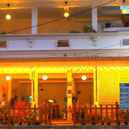 Royal Hub Hotel Kudapaduwa Kültér fotó