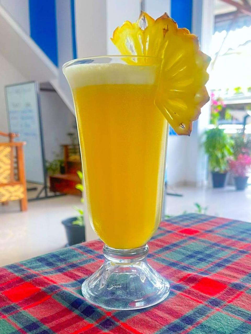 Royal Hub Hotel Kudapaduwa Kültér fotó